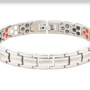 Silver WajaMax Negative Ion Magnetic Bracelet